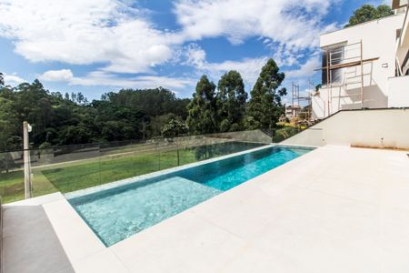 Casa de condomínio à venda com 510m², 4 quartos e 6 vagasPiscina