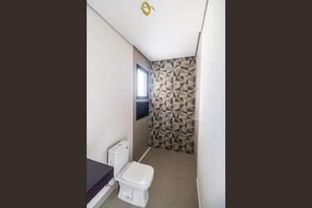 Casa de condomínio à venda com 510m², 4 quartos e 6 vagasBanheiro da Suíte