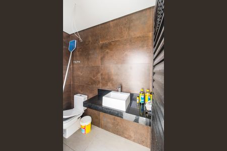 Casa de condomínio à venda com 510m², 4 quartos e 6 vagasBanheiro