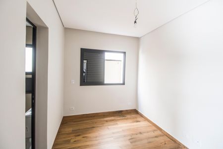 Casa de condomínio à venda com 510m², 4 quartos e 6 vagasSuíte 5