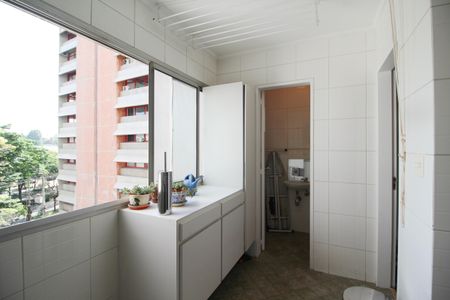 Apartamento para alugar com 110m², 3 quartos e 1 vaga Apartamento para alugar com 110m², 3 quartos e 1 vagaÁrea de Serviço