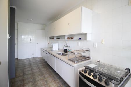 Apartamento para alugar com 110m², 3 quartos e 1 vaga Apartamento para alugar com 110m², 3 quartos e 1 vagaCozinha