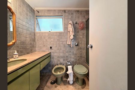 Apartamento para alugar com 110m², 3 quartos e 1 vaga Apartamento para alugar com 110m², 3 quartos e 1 vagaBanheiro Social