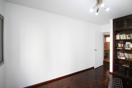 Apartamento para alugar com 110m², 3 quartos e 1 vaga Apartamento para alugar com 110m², 3 quartos e 1 vagaQuarto 2