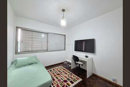 Apartamento para alugar com 110m², 3 quartos e 1 vaga Apartamento para alugar com 110m², 3 quartos e 1 vagaQuarto