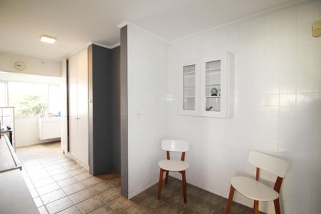 Apartamento para alugar com 110m², 3 quartos e 1 vaga Apartamento para alugar com 110m², 3 quartos e 1 vagaCozinha