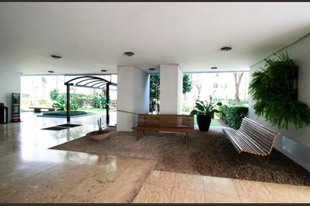 Apartamento para alugar com 110m², 3 quartos e 1 vaga Apartamento para alugar com 110m², 3 quartos e 1 vagaEntrada