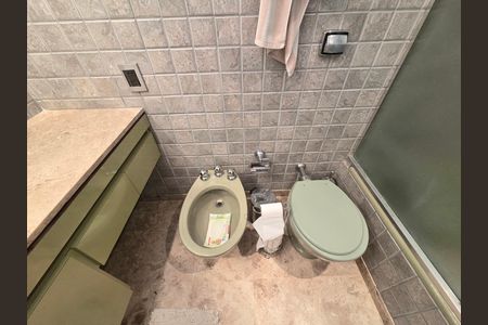 Apartamento para alugar com 110m², 3 quartos e 1 vaga Apartamento para alugar com 110m², 3 quartos e 1 vagaBanheiro Social