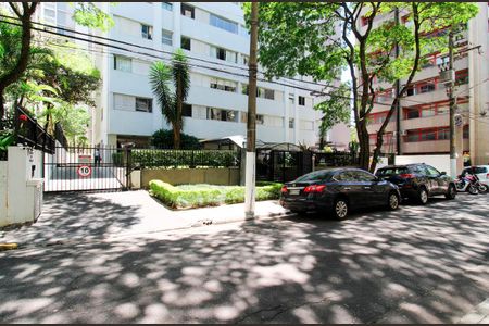 Apartamento para alugar com 110m², 3 quartos e 1 vaga Apartamento para alugar com 110m², 3 quartos e 1 vagaFachada