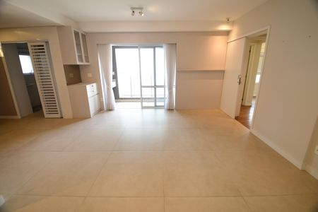 Sala de apartamento para alugar com 2 quartos, 92m² em Cambuí, Campinas