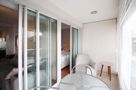 Varanda de apartamento à venda com 1 quarto, 50m² em Campo Belo, São Paulo