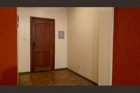 Apartamento à venda com 120m², 3 quartos e sem vagaSala
