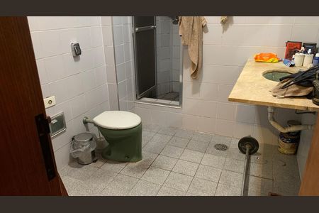 Apartamento à venda com 120m², 3 quartos e sem vagaBanheiro