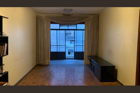 Apartamento à venda com 120m², 3 quartos e sem vagaSala