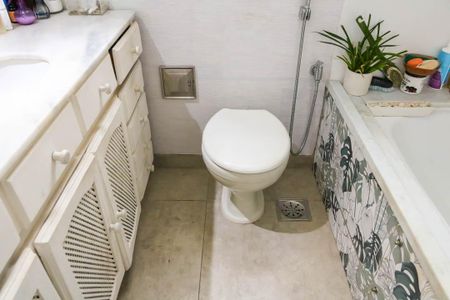 Casa à venda com 150m², 4 quartos e 1 vagaBanheiro do Quarto Suite - 2º Pavimento