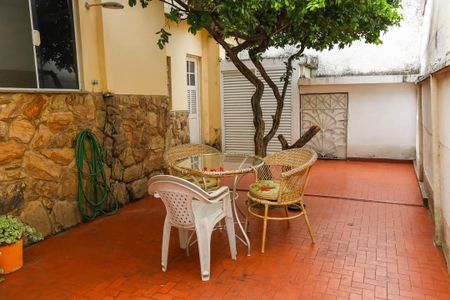 Casa à venda com 150m², 4 quartos e 1 vagaQuintal