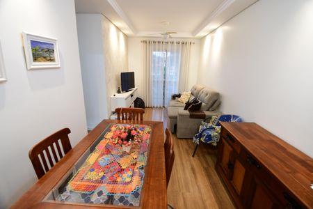 Sala de apartamento para alugar com 2 quartos, 60m² em Vila Nova Teixeira, Campinas