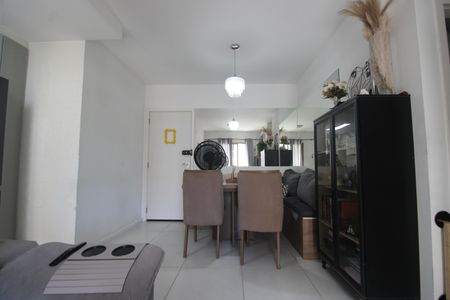 Apartamento à venda com 56m², 2 quartos e 1 vagaSala