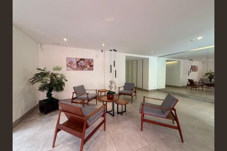 Apartamento à venda com 56m², 2 quartos e 1 vaga Apartamento à venda com 56m², 2 quartos e 1 vagaHall