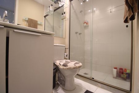 Apartamento à venda com 56m², 2 quartos e 1 vagaBanheiro social