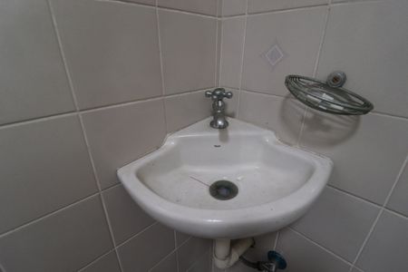 Apartamento para alugar com 180m², 3 quartos e 4 vagasBanheiro de serviço