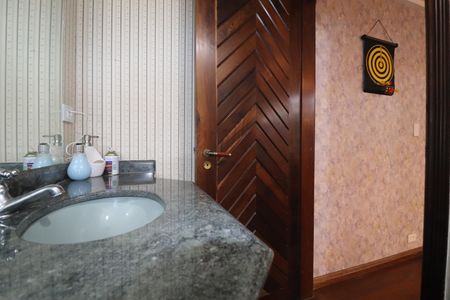 Apartamento para alugar com 180m², 3 quartos e 4 vagasLavabo