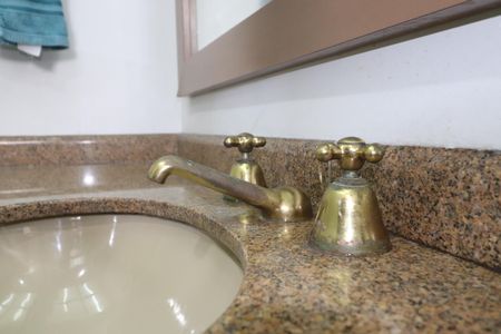 Apartamento para alugar com 180m², 3 quartos e 4 vagasBanheiro Quarto 2 suíte