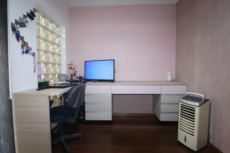 Apartamento para alugar com 180m², 3 quartos e 4 vagasEscritório