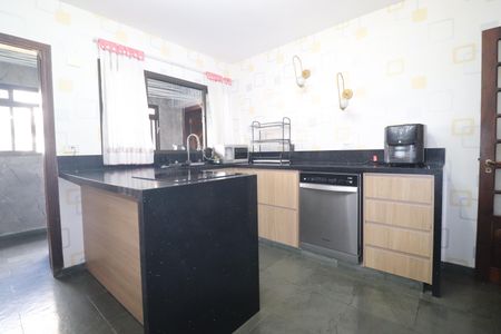 Apartamento para alugar com 180m², 3 quartos e 4 vagasCozinha