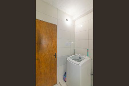 Casa à venda com 249m², 2 quartos e 3 vagasBanheiro Social