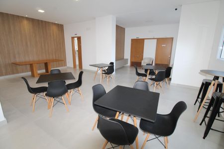 Apartamento para alugar com 60m², 2 quartos e 1 vagaÁrea comum - Salão de festas