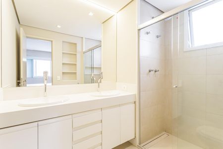 Apartamento para alugar com 156m², 2 quartos e 3 vagasBanheiro da Suíte 2