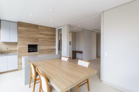 Apartamento para alugar com 156m², 2 quartos e 3 vagasVaranda