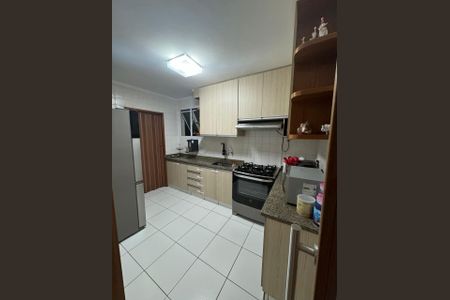 Apartamento para alugar com 74m², 2 quartos e 1 vagaCozinha
