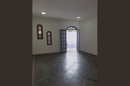 Casa para alugar com 96m², 2 quartos e 1 vaga Casa para alugar com 96m², 2 quartos e 1 vagaSala