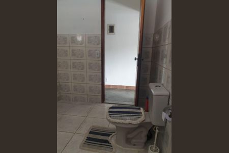 Casa para alugar com 96m², 2 quartos e 1 vaga Casa para alugar com 96m², 2 quartos e 1 vagaBanheiro