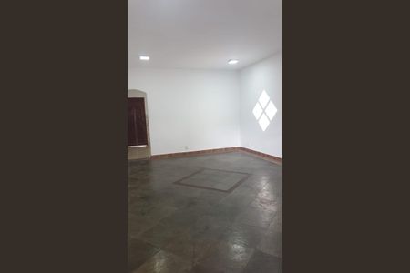Casa para alugar com 96m², 2 quartos e 1 vaga Casa para alugar com 96m², 2 quartos e 1 vagaSala