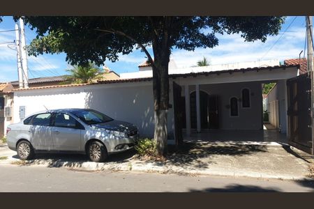 Casa para alugar com 96m², 2 quartos e 1 vaga Casa para alugar com 96m², 2 quartos e 1 vagaFachada