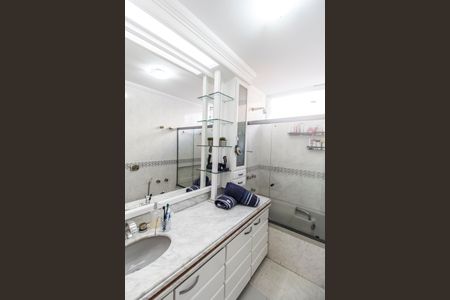 Casa de condomínio para alugar com 360m², 2 quartos e 6 vagas Casa de condomínio para alugar com 360m², 2 quartos e 6 vagasBanheiro da Suíte