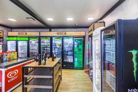 Casa de condomínio para alugar com 360m², 2 quartos e 6 vagas Casa de condomínio para alugar com 360m², 2 quartos e 6 vagasMercado