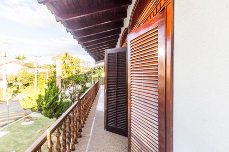 Casa de condomínio para alugar com 360m², 2 quartos e 6 vagas Casa de condomínio para alugar com 360m², 2 quartos e 6 vagasVaranda