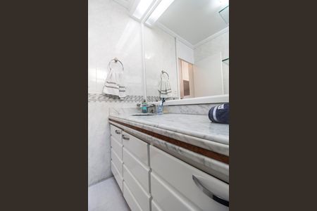 Casa de condomínio para alugar com 360m², 2 quartos e 6 vagas Casa de condomínio para alugar com 360m², 2 quartos e 6 vagasBanheiro da Suíte