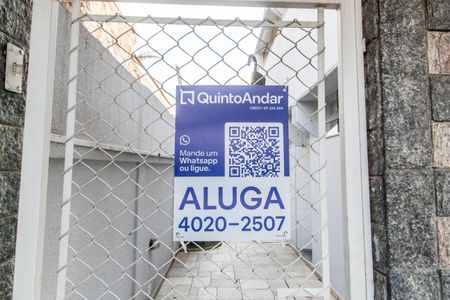 Casa de condomínio para alugar com 360m², 2 quartos e 6 vagas Casa de condomínio para alugar com 360m², 2 quartos e 6 vagasPlaca