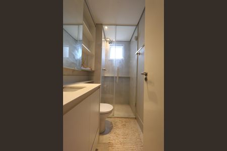 Apartamento à venda com 64m², 2 quartos e 1 vaga Apartamento à venda com 64m², 2 quartos e 1 vagaBanheiro da Suíte