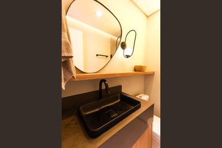 Apartamento à venda com 64m², 2 quartos e 1 vaga Apartamento à venda com 64m², 2 quartos e 1 vagaBanheiro