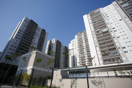 Apartamento à venda com 64m², 2 quartos e 1 vaga Apartamento à venda com 64m², 2 quartos e 1 vagaFachada do Prédio