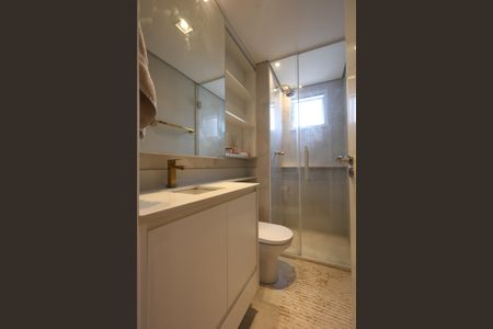 Apartamento à venda com 64m², 2 quartos e 1 vaga Apartamento à venda com 64m², 2 quartos e 1 vagaBanheiro da Suíte