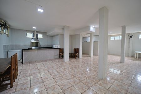 Apartamento à venda com 64m², 2 quartos e sem vagaÁrea comum - Salão de festas