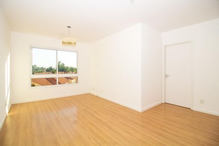 Sala de apartamento para alugar com 3 quartos, 77m² em Marechal Rondon, Canoas