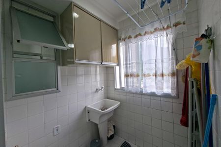 Apartamento para alugar com 62m², 2 quartos e 1 vagaÁrea de serviço 